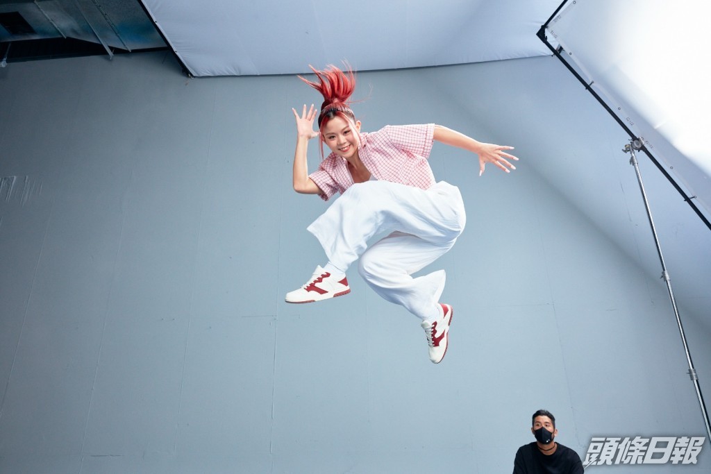 Gao被問到今個夏天會否買泳衣，笑言驚大家辛苦。